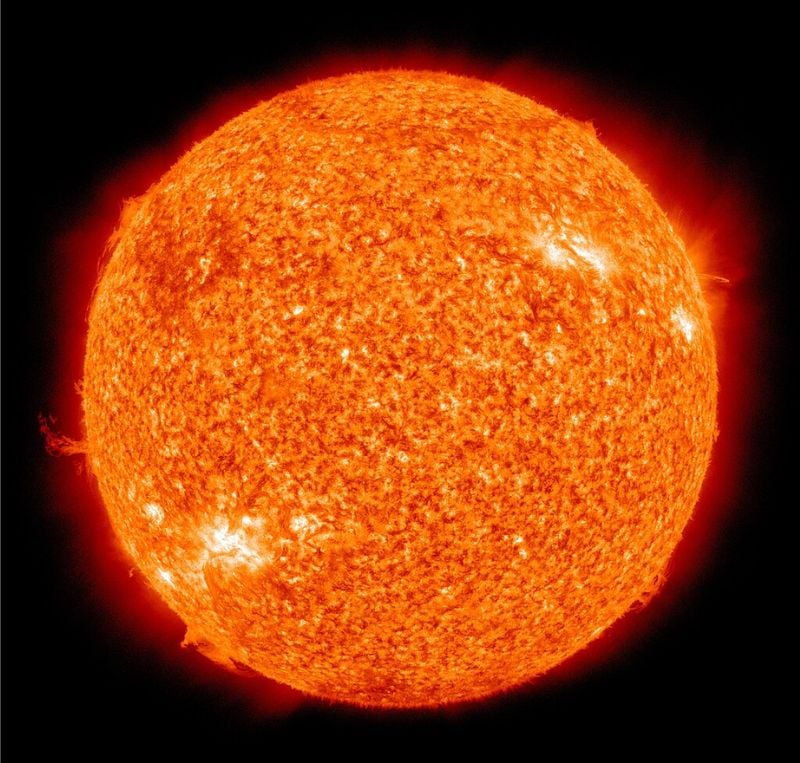 Le soleil utilise la fusion nucléaire pour créer de l'énergie.