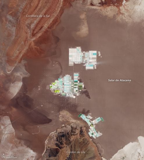 Un site d'extraction de lithium au Chili.