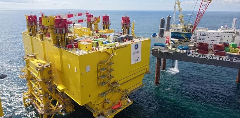 Un exemple de plateforme de transmission HVDC de GE Vernova pour l'éolien offshore.
